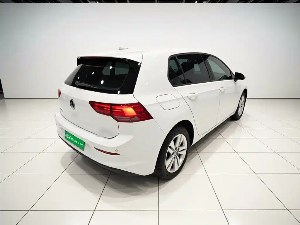 Volkswagen Golf 2023