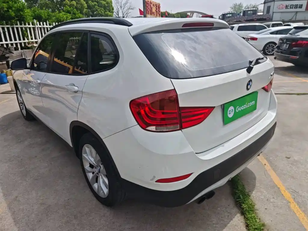 BMW X1 2014 — фото 23