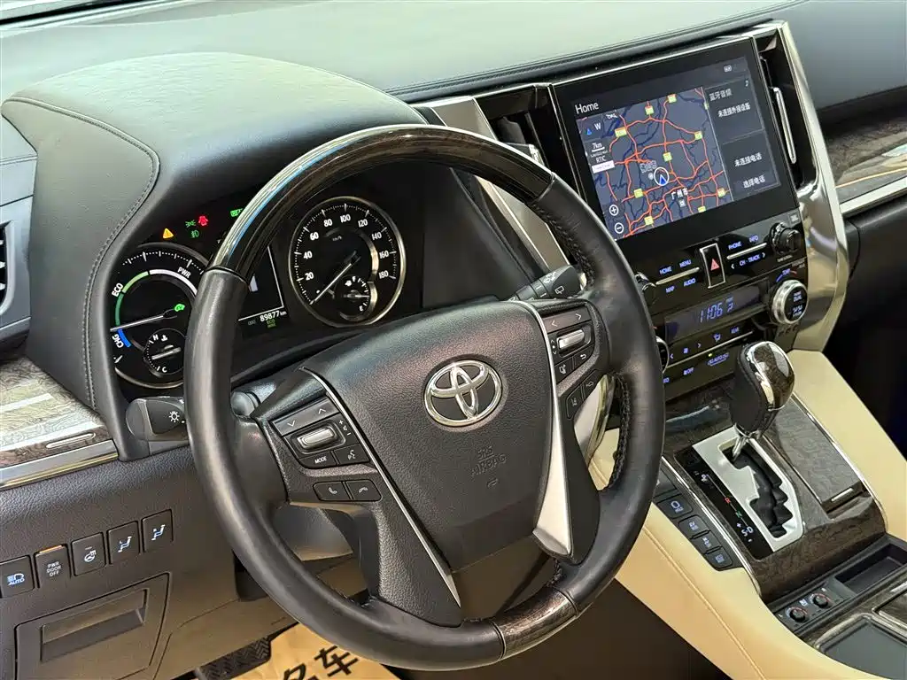 Toyota Vellfire 2022 — фото 22