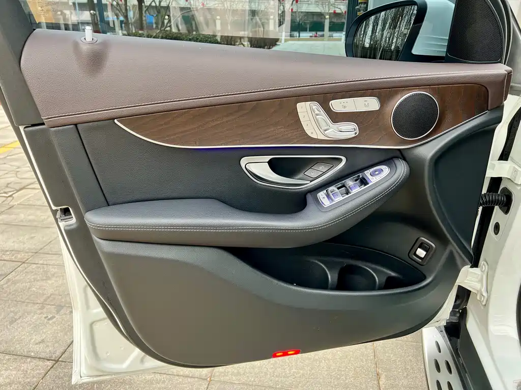 Mercedes-Benz GLC 2022