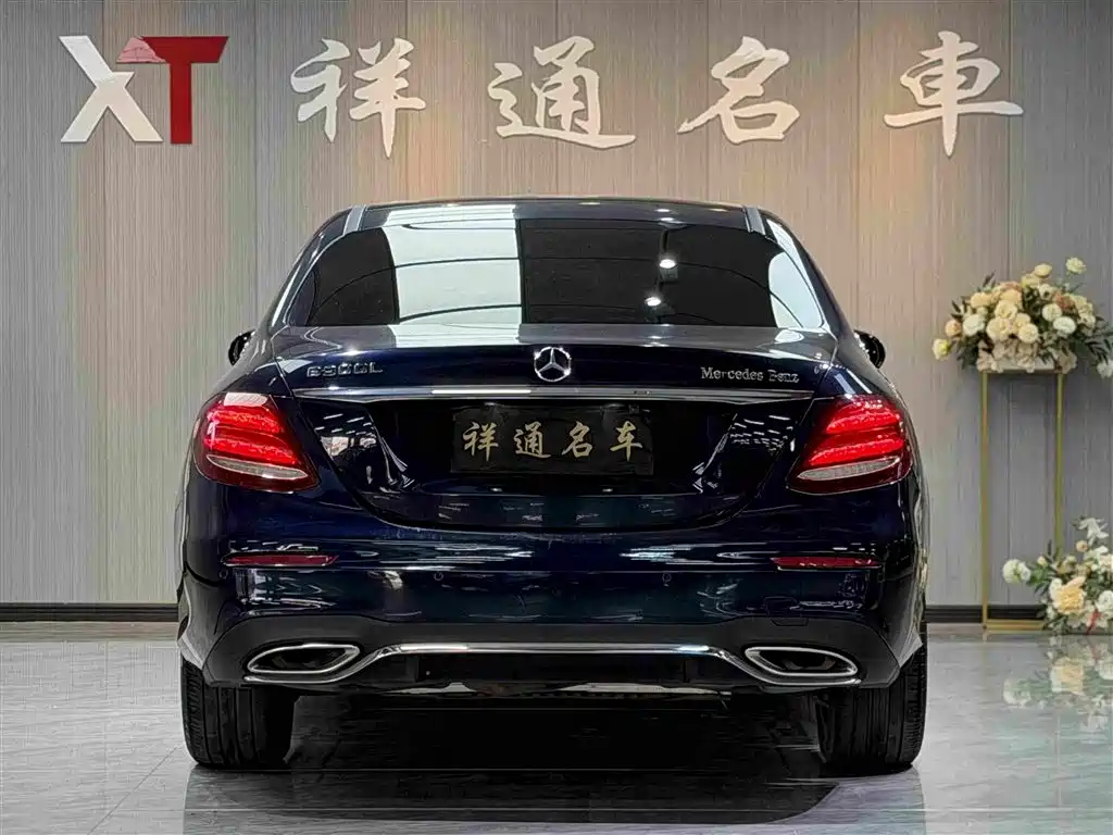 Mercedes-Benz E-Class 2019 — фото 15