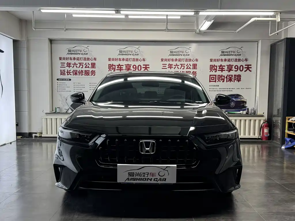 Honda Inspire 2025 — фото 2