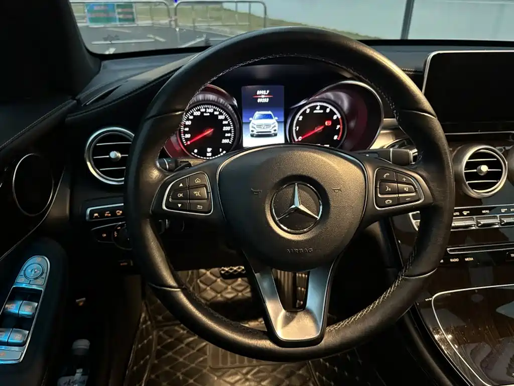 Mercedes-Benz GLC 2019