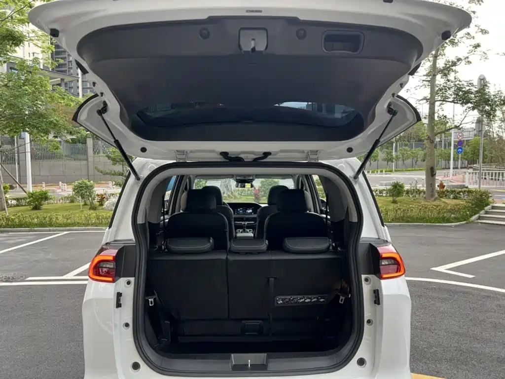 GAC Trumpchi M6 2024 — фото 10
