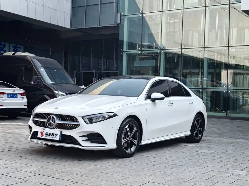 Mercedes-Benz A-Class 2023 — фото 1