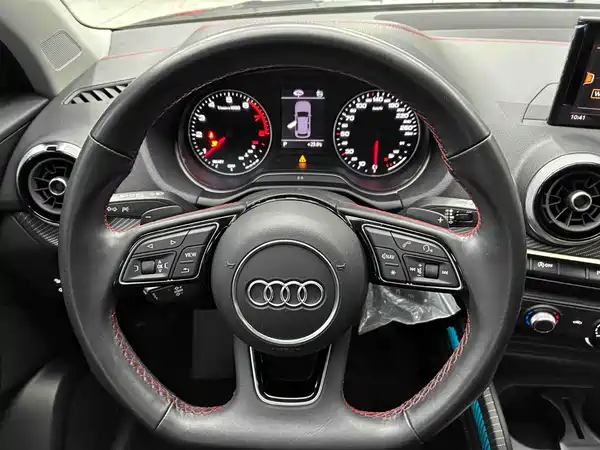Audi Q2L 2022