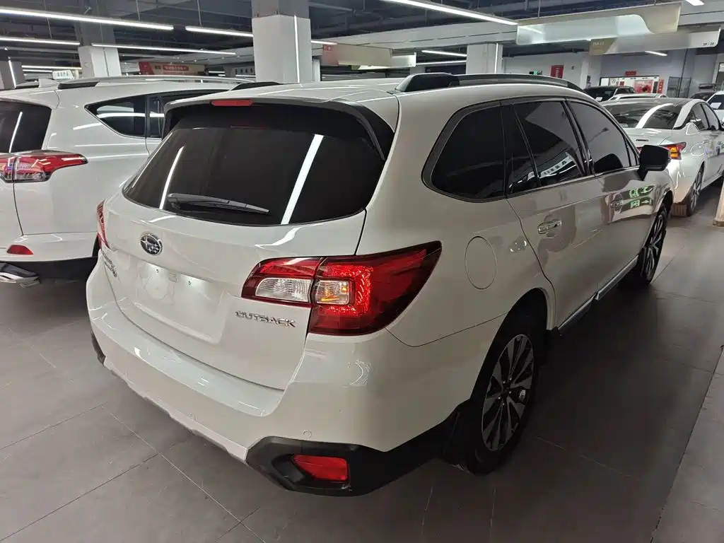 Subaru Outback 2015
