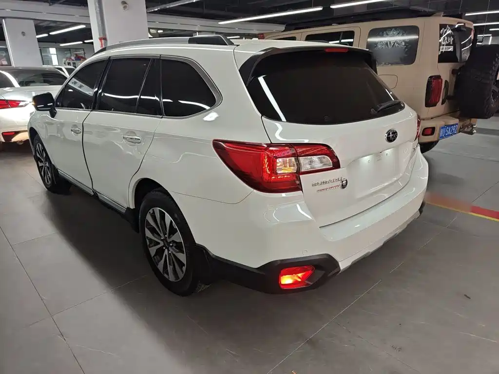 Subaru Outback 2015 — фото 23