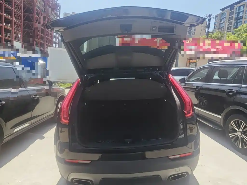 Cadillac XT4 2019 — фото 19
