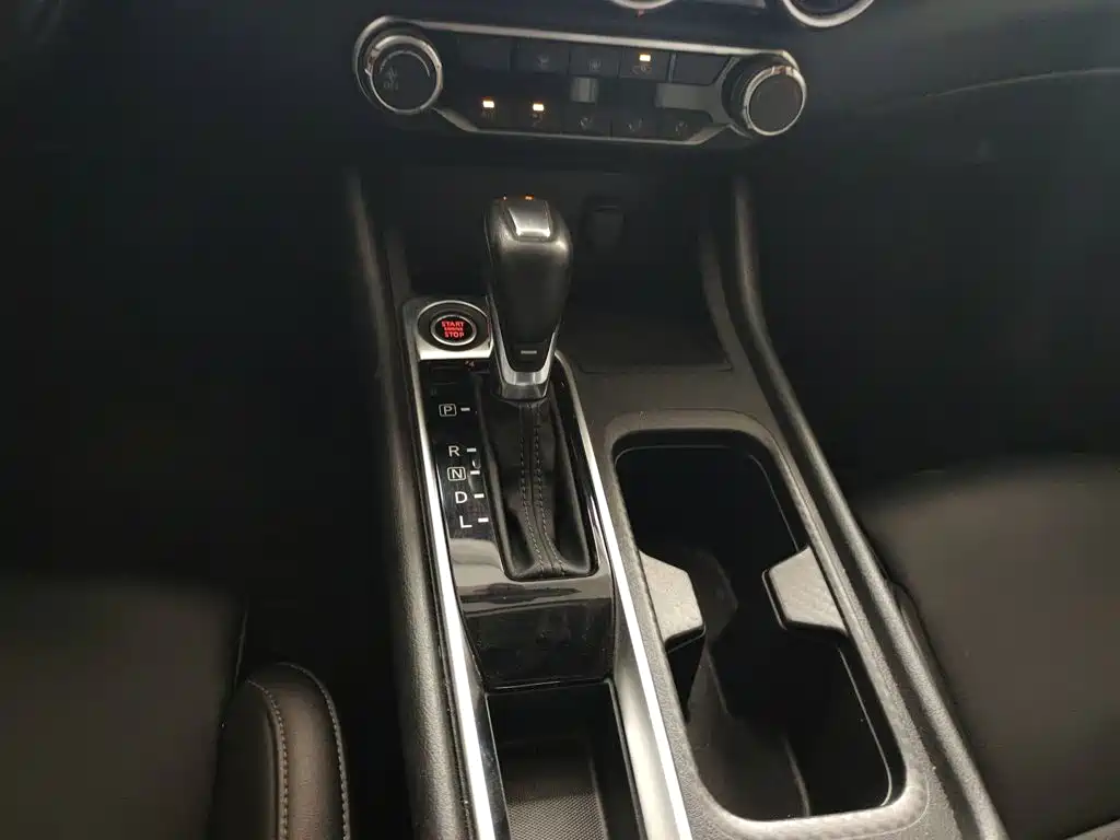 Nissan Sylphy 2020 — фото 14