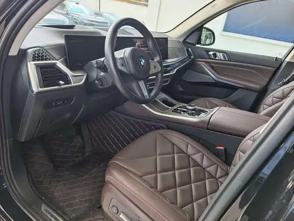 BMW X5 2025