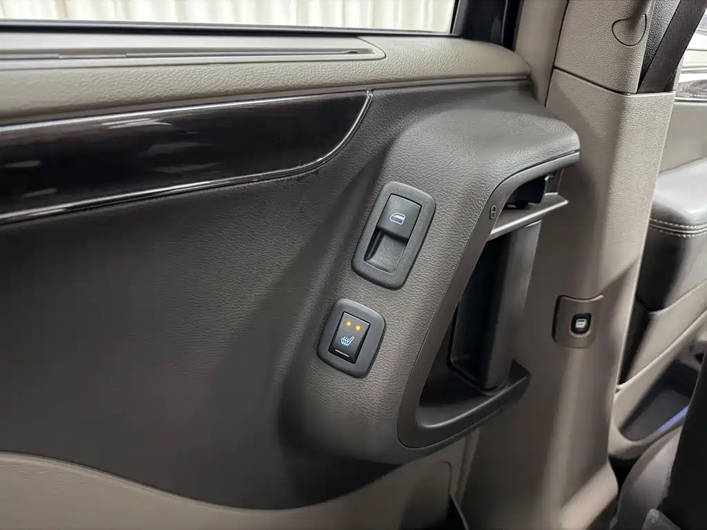 Chrysler Grand Voyager 2018 — фото 8