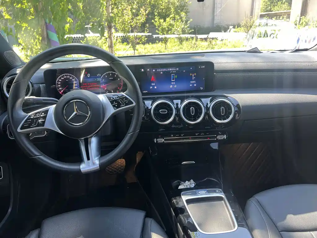 Mercedes-Benz A-Class 2026 — фото 14
