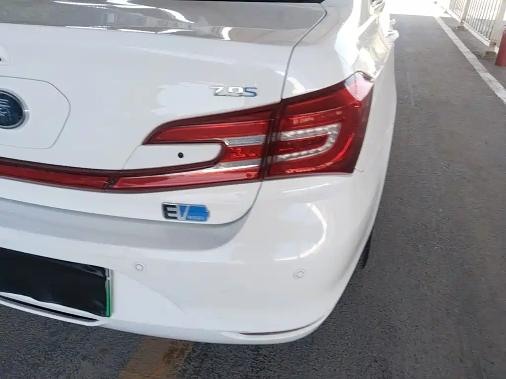 BYD Qin NEV 2019 — фото 8
