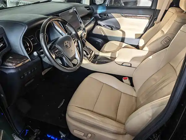 Toyota Vellfire 2021