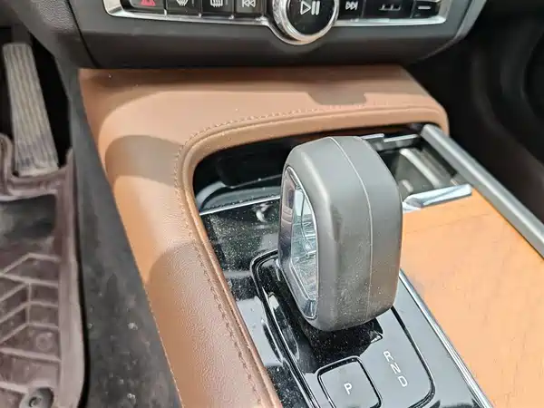 Volvo S90 2024