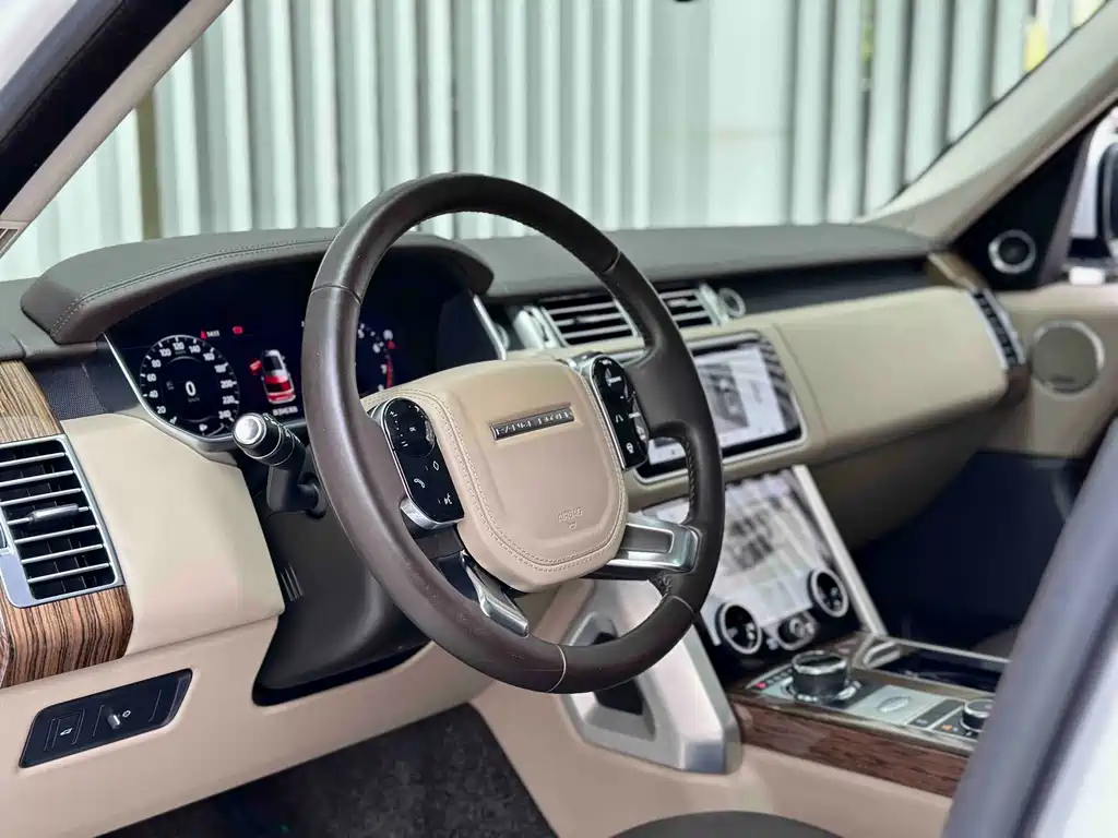 Land Rover Range Rover 2019 — фото 9