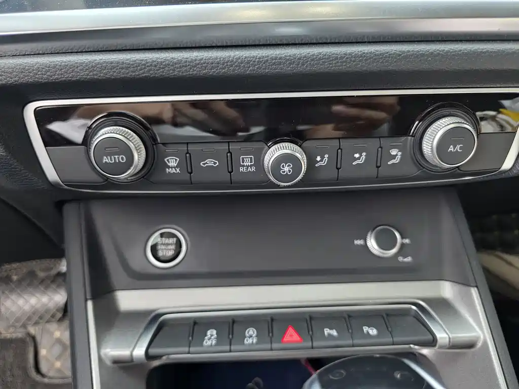 Audi Q3 2023 — фото 10
