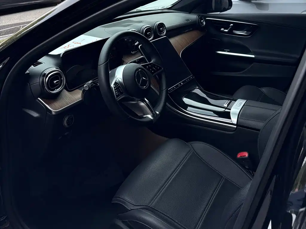 Mercedes-Benz C-Class 2023