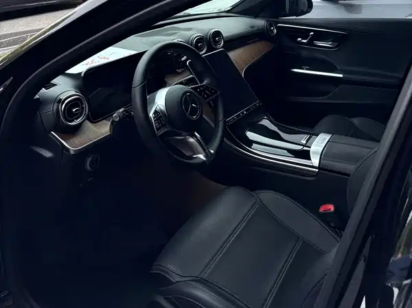Mercedes-Benz C-Class 2023