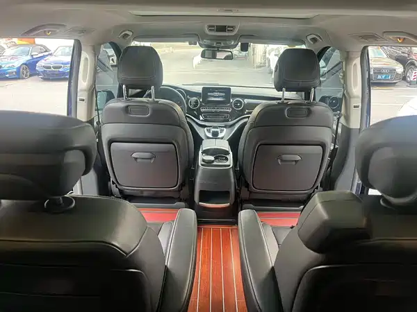 Mercedes-Benz V-Class 2017