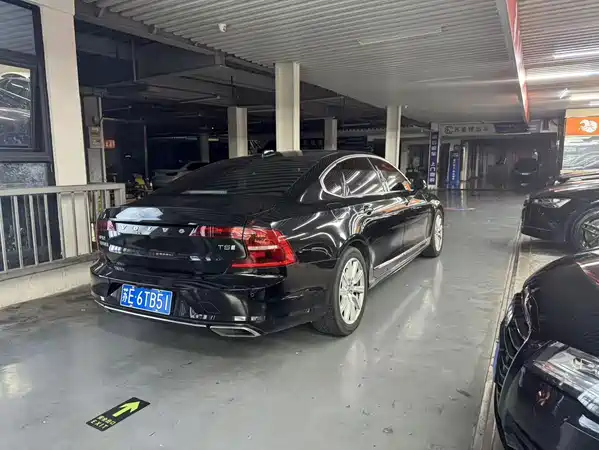 Volvo S90 2019