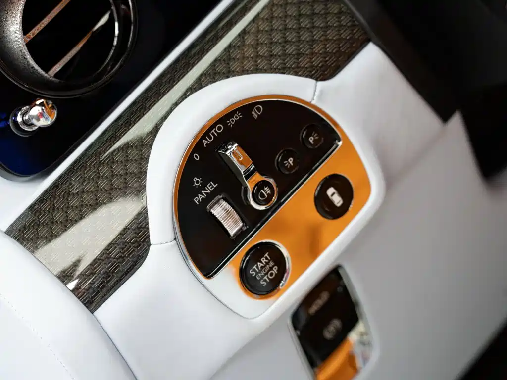 Rolls-Royce Ghost 2023 — фото 13