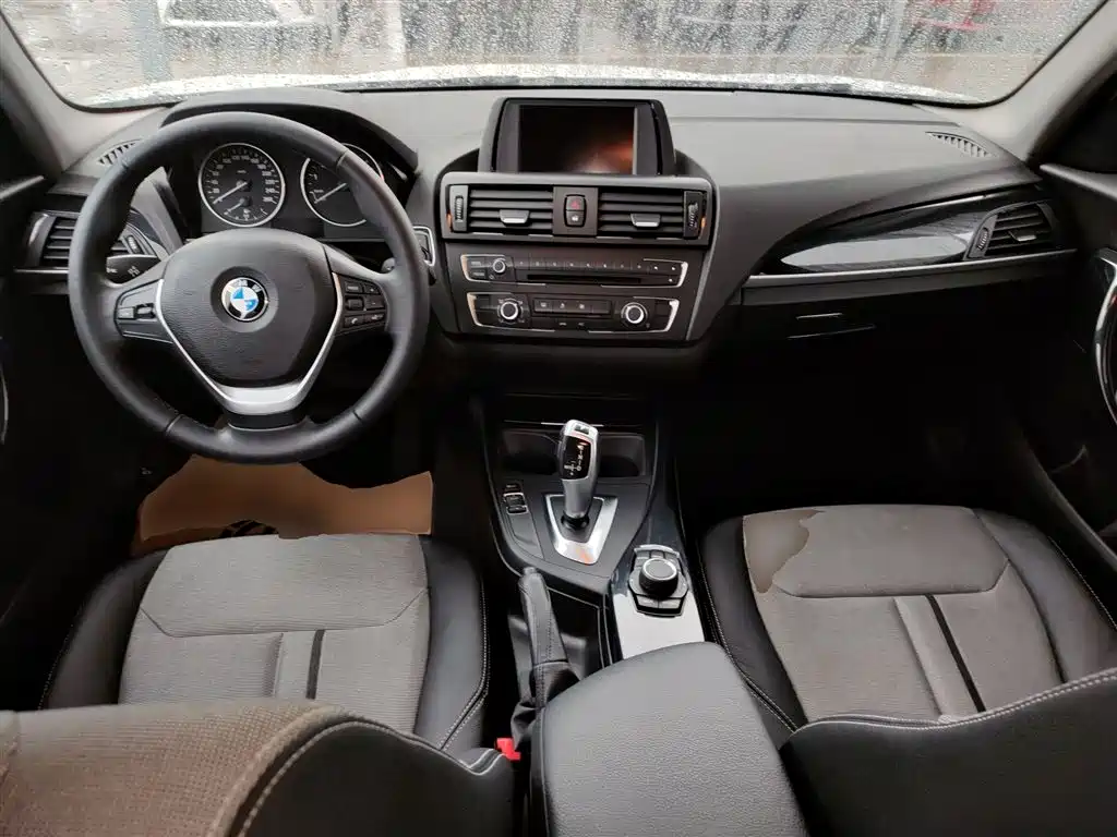 BMW 1 Series 2015 — фото 10