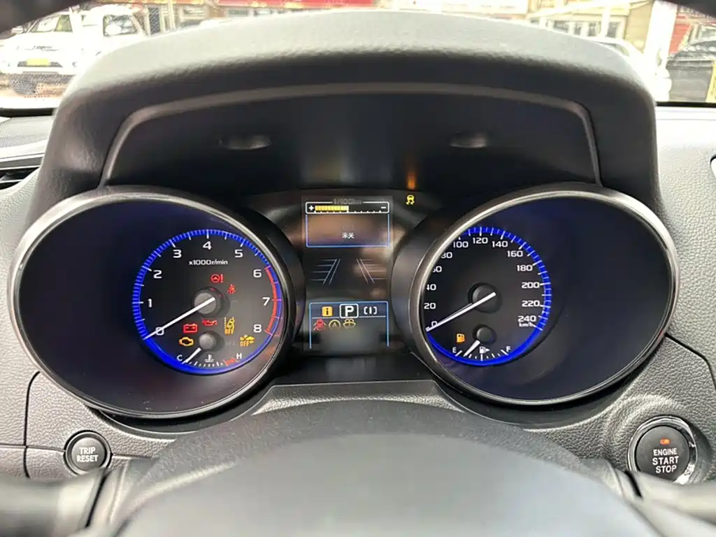 Subaru Legacy 2017 — фото 18