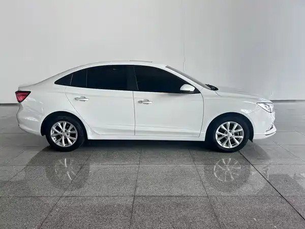 Roewe i5 2021