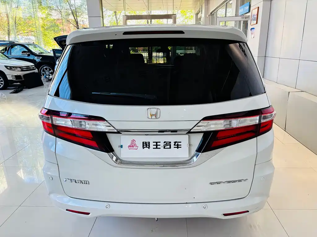 Honda Odyssey 2019 — фото 7
