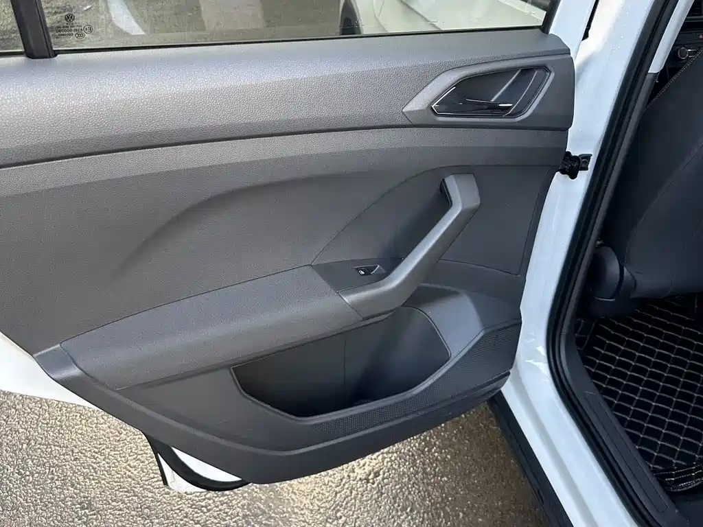 Volkswagen T-Cross 2020 — фото 14