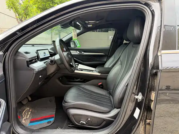 Geely Xingrui 2025
