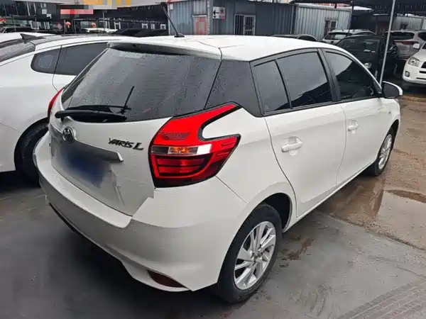 Toyota Yaris L 2016