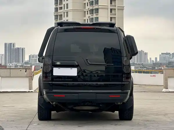 Land Rover Discovery 2015