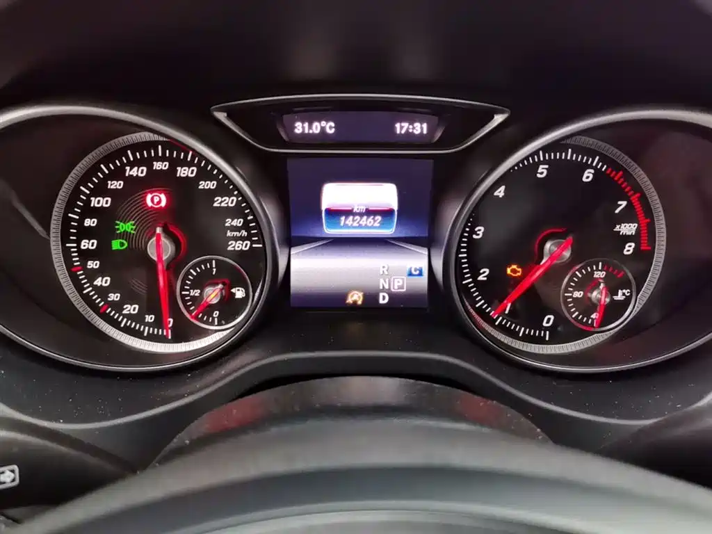 Mercedes-Benz GLA 2018 — фото 12