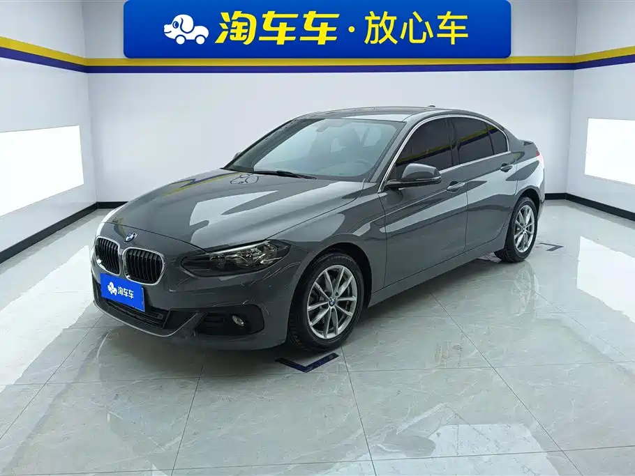 BMW 1 Series 2018 — фото 1