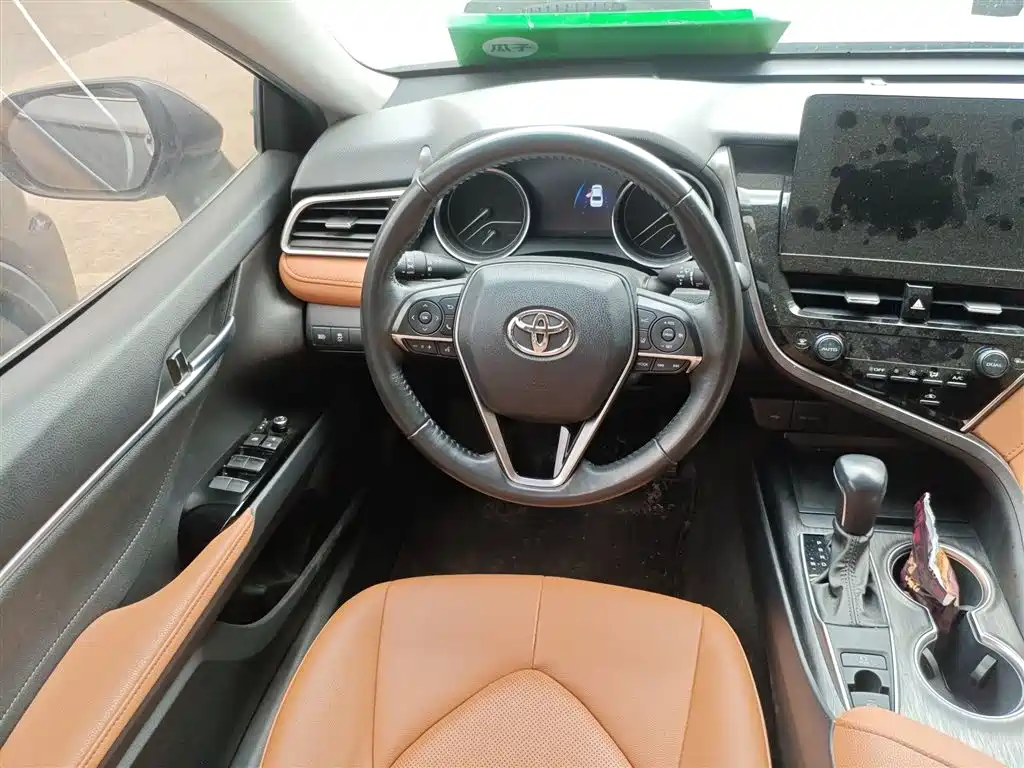 Toyota Camry 2021 — фото 3