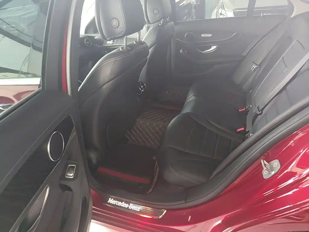 Mercedes-Benz C-Class 2017 — фото 17