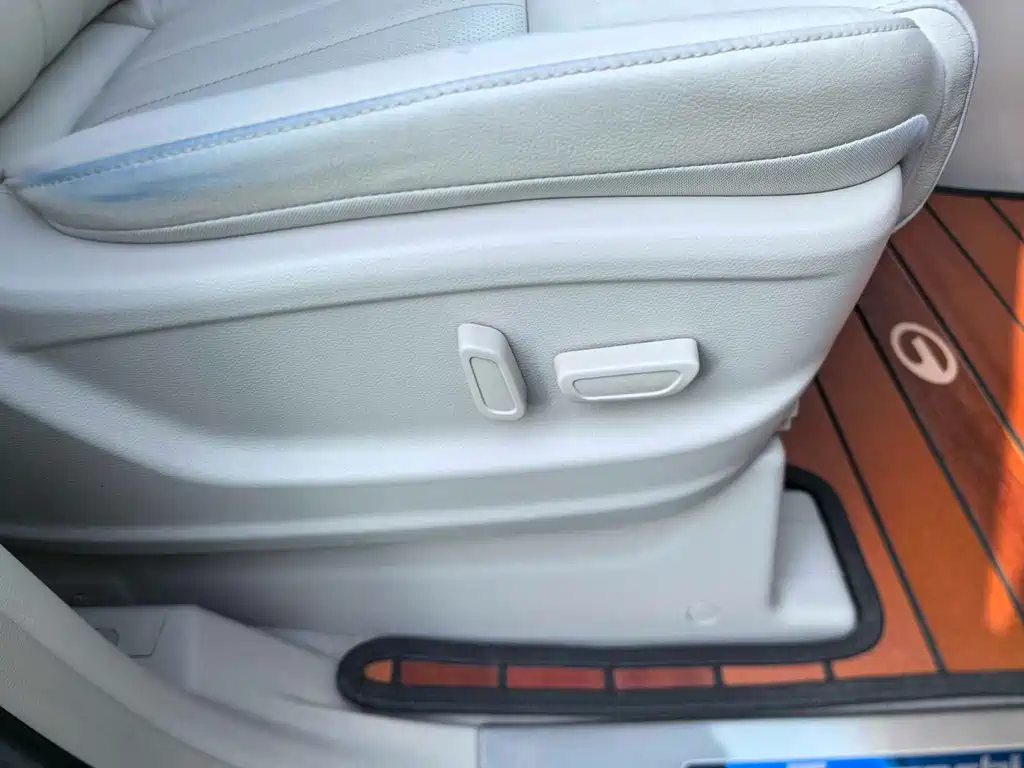 GAC Motor Trumpchi M8 2019 — фото 18