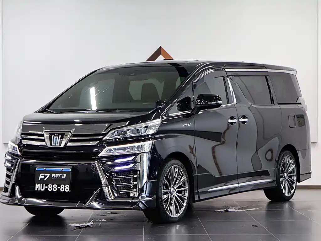 Toyota Vellfire 2022 — фото 1