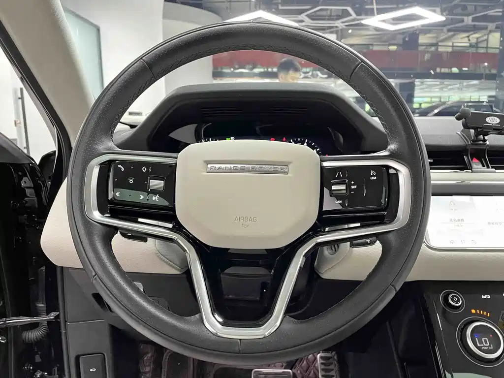 Land Rover Range Rover Evoque 2022 — фото 14