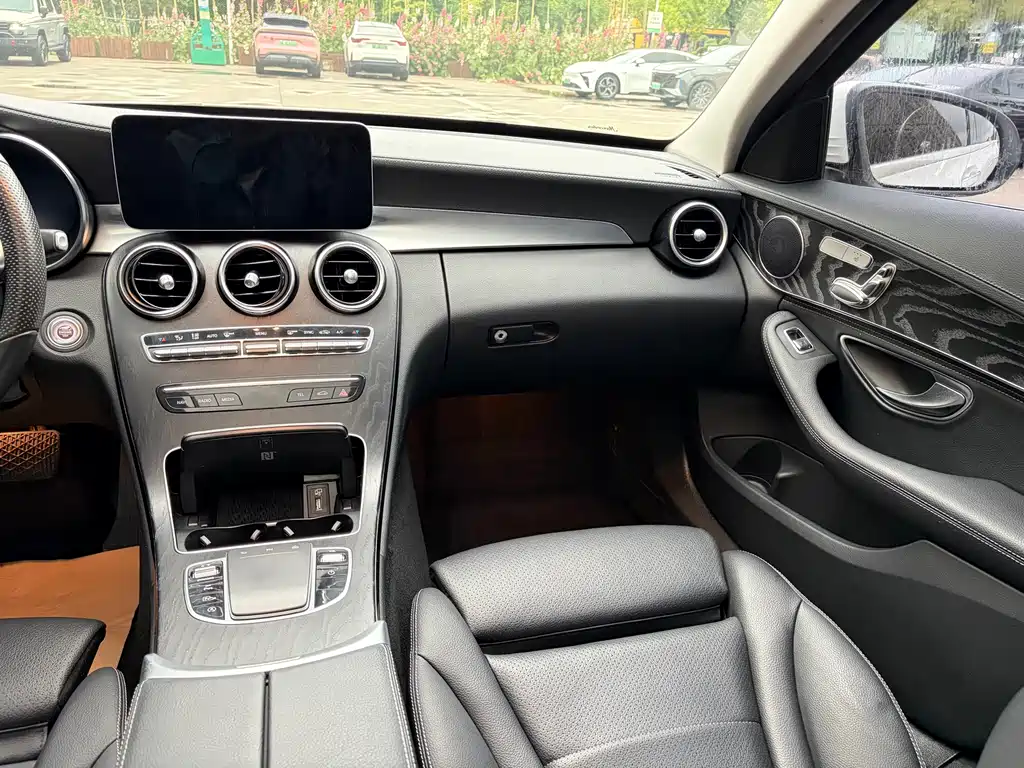Mercedes-Benz C-Class 2020 — фото 9