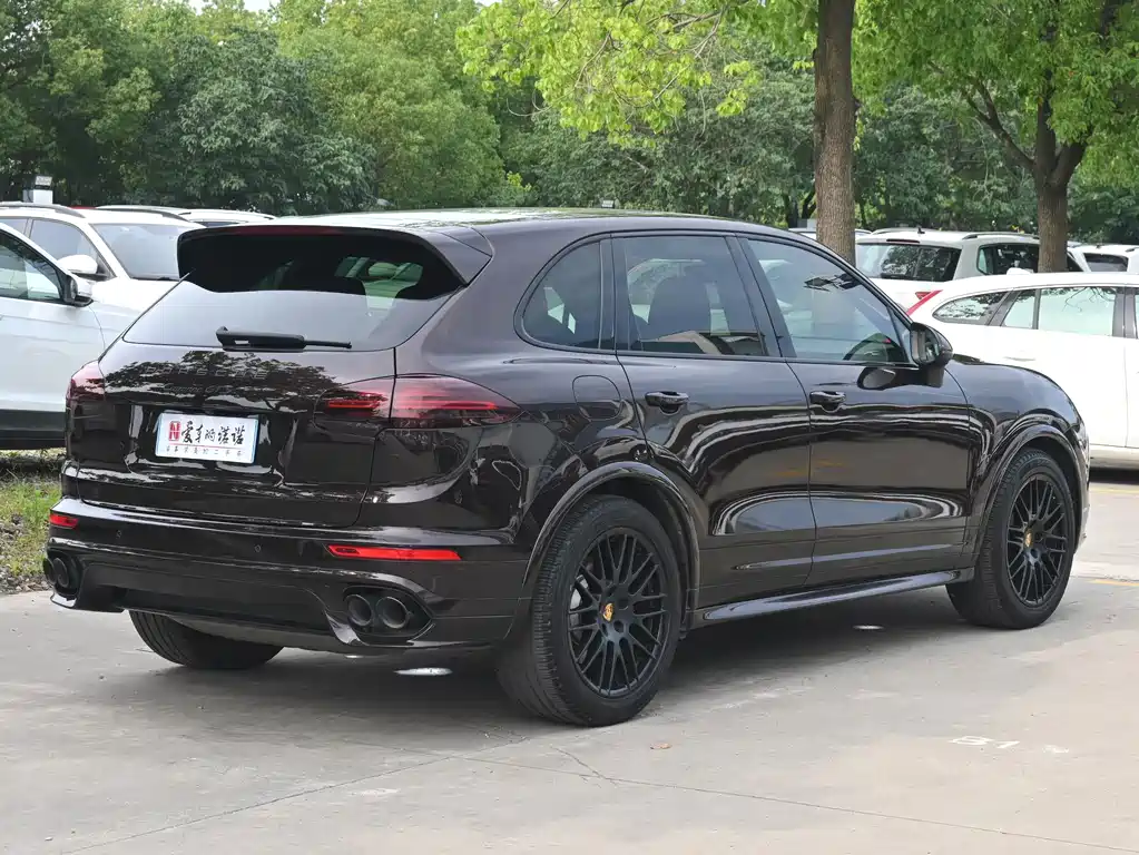Porsche Cayenne 2016 — фото 4
