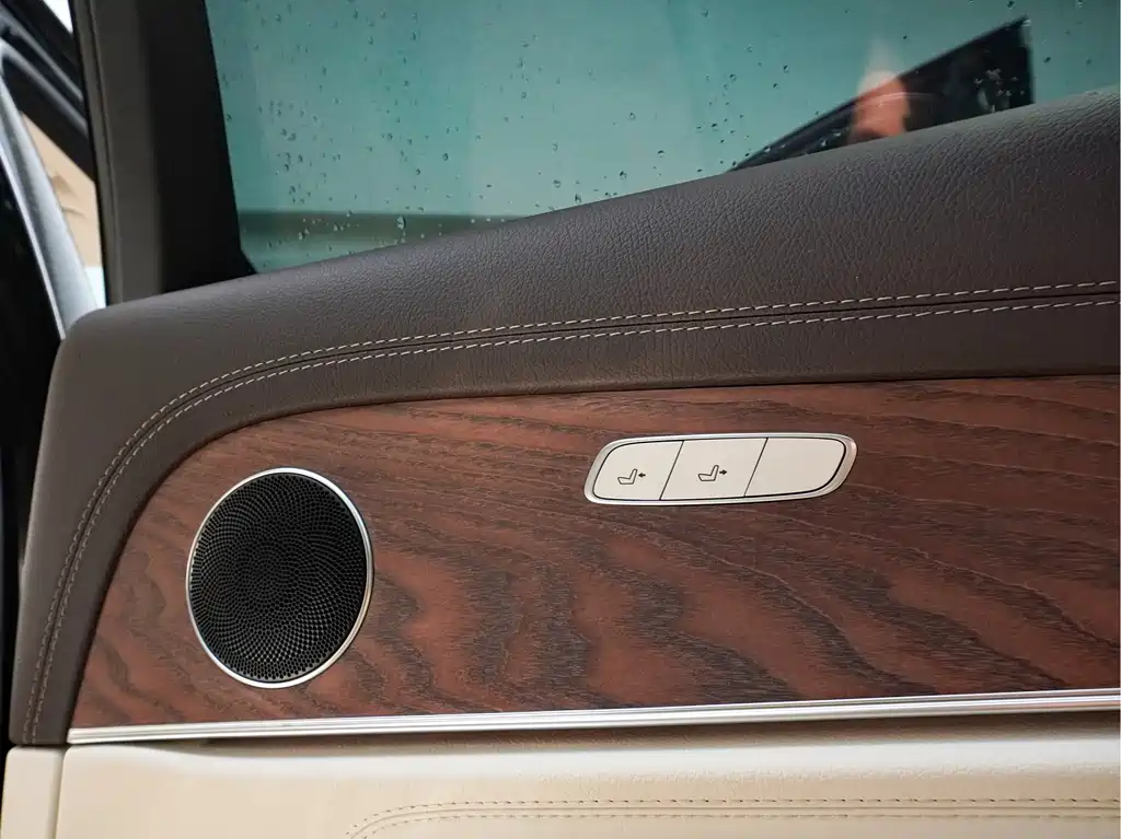 Mercedes-Benz E-Class 2020 — фото 21