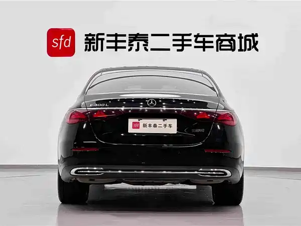 Mercedes-Benz E-Class 2024