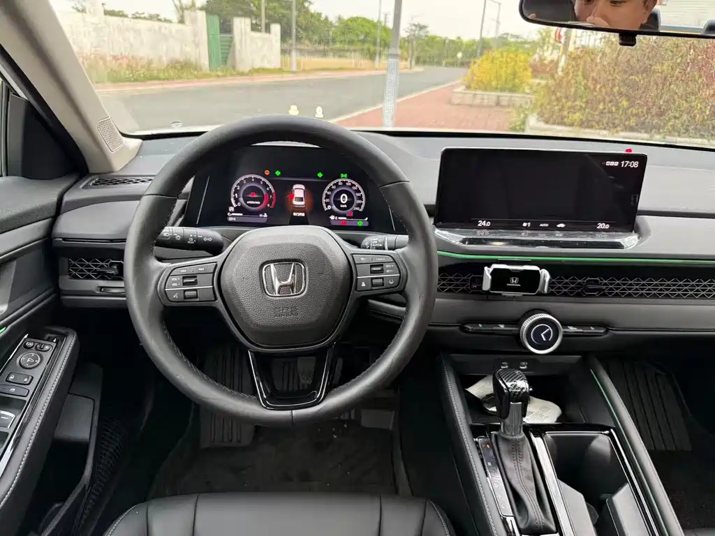 Honda Accord 2025 — фото 9