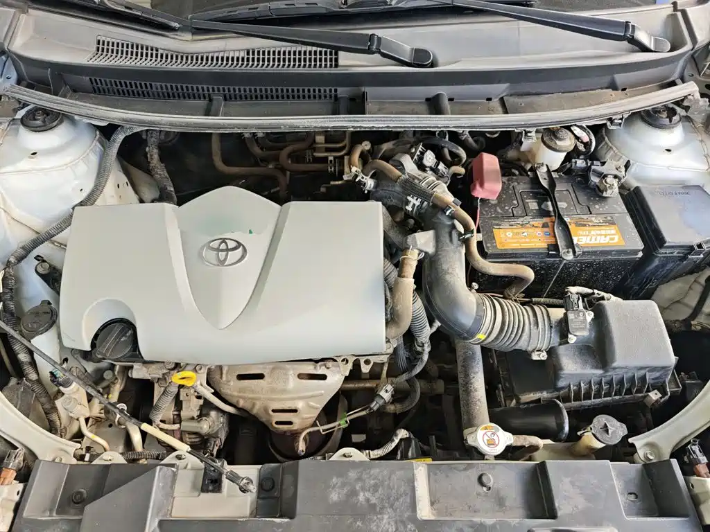 Toyota Yaris L 2018 — фото 20