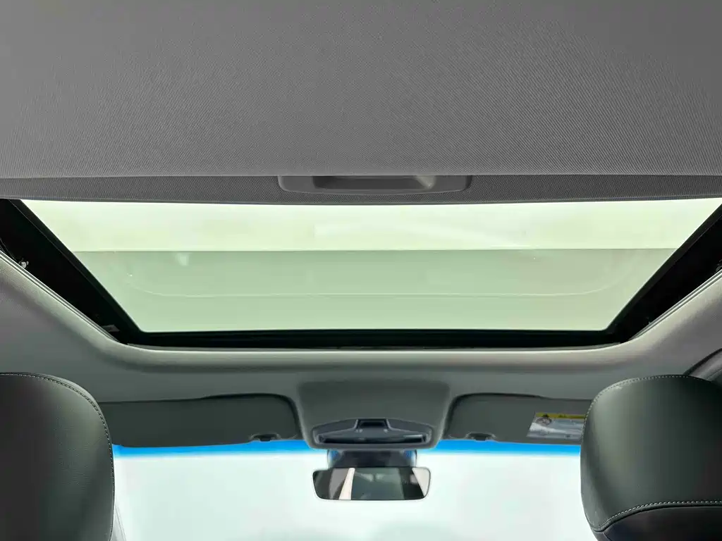 Geely Emgrand L 2022 — фото 14