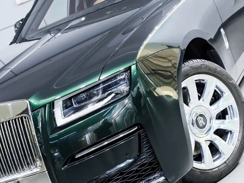 Rolls-Royce Ghost 2023 — фото 8